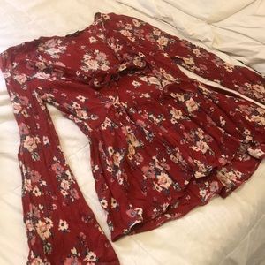 Floral Key Hole Blouse | American Eagle | Festival
